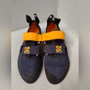 Five Ten 5.10 Wall Master Climbing Shoes US 3.5 EU 35 Rock A32